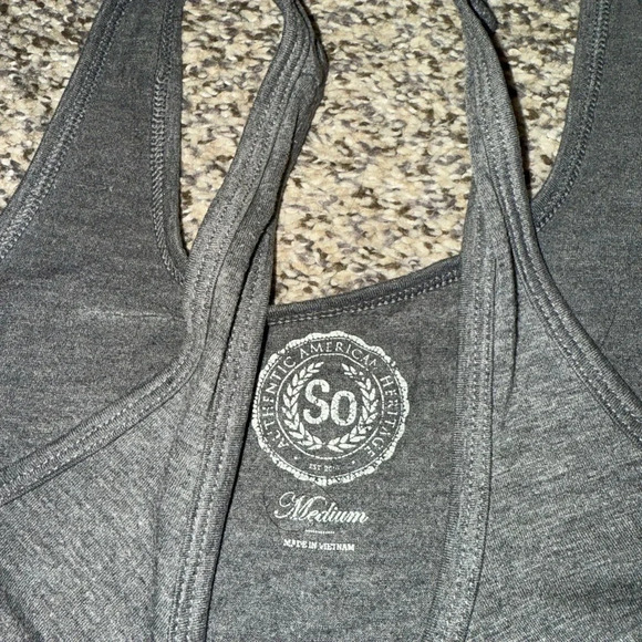 So brand gray tanks - Picture 7 of 7